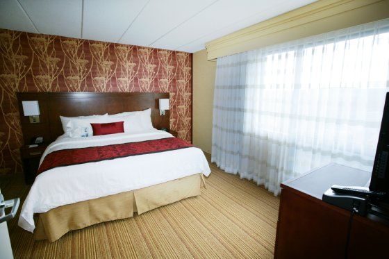 Holiday Inn Fitchburg-Waterpark Buitenkant foto